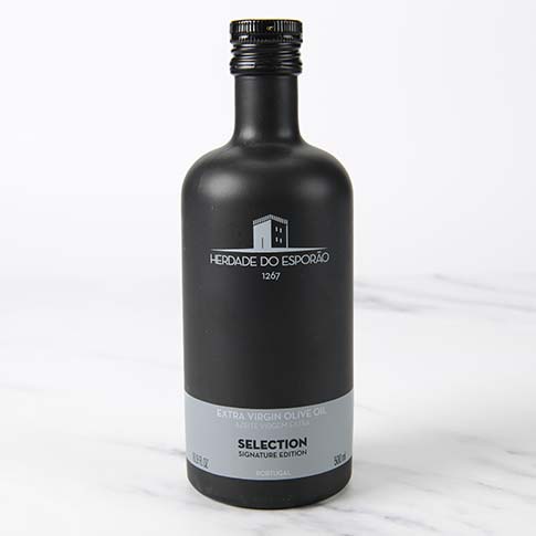 Esporao Seleccao Extra Virgin Olive Oil in Black Bottle - Alentejo Photo [1]