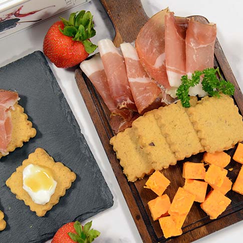 Chipotle and Cayenne Biscuits Photo [3]