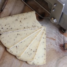 Portwein Pfeffer (Port and Black Pepper) Raclette (Special Order)