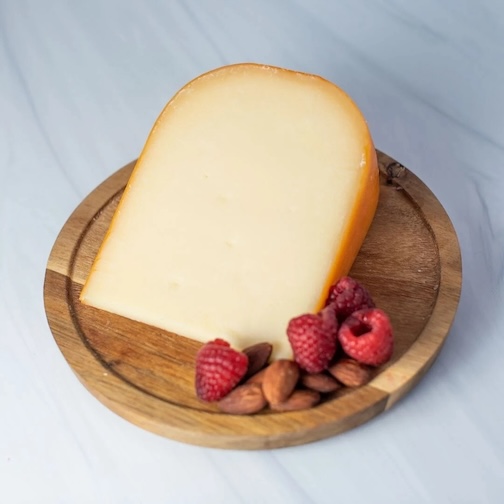 Mature Gouda Photo [1]